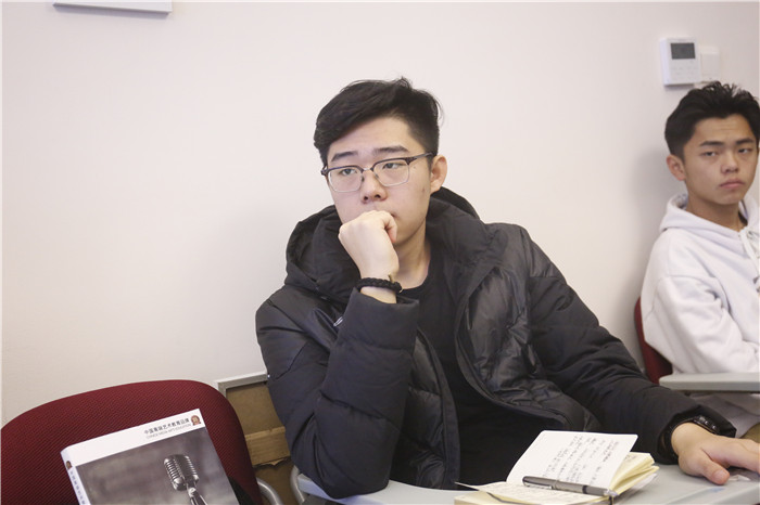 即興評述話題