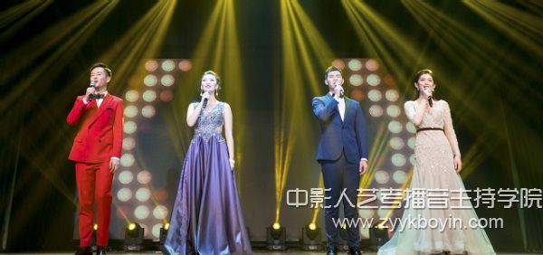 影視學院14級播音與主持專業畢業匯報.jpg