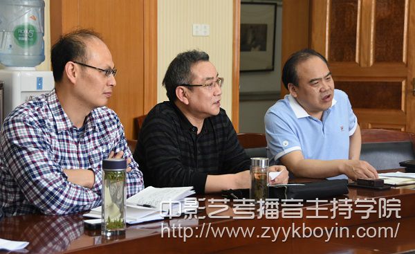 武漢大學(xué)新聞與傳播學(xué)院國(guó)際合作.jpg