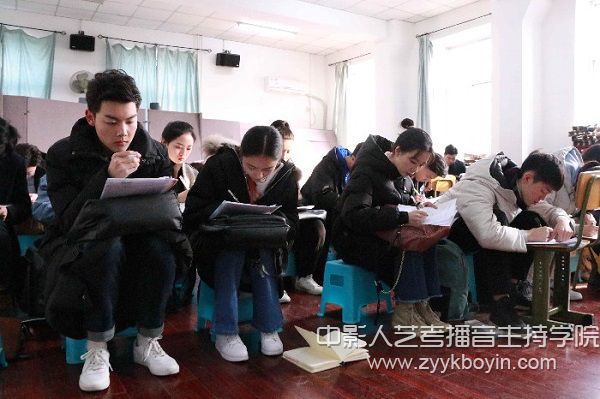 電影電視系影視編導、影視制片專業(yè)方向候考.jpg